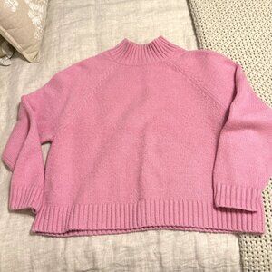 Old Navy Women's Sweater Size L  PINK